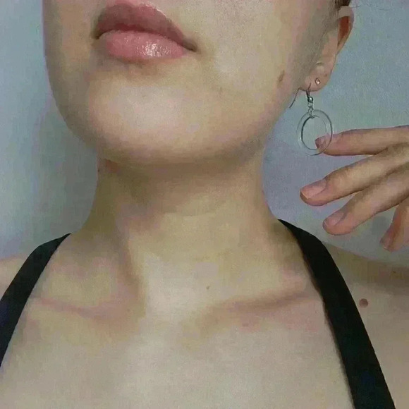 Vintage Y2K  clear transparent plastic circle hoop silver earrings - Picture 10 of 10